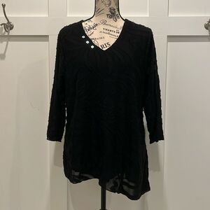 Lulu-B Black LS V-neck Top